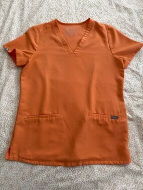 FIGS Women’s Papaya Set